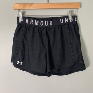 Under Armour black pull on elastic waist unlined athletic soccer workout shorts